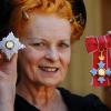 Sie wurde von der Queen in den Andelsstand erhoben: Dame Vivienne Westwood.