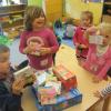 Der Eurasburger Gemeinderat hat beschlossen, den Personalschlüssel in der katholischen Kindertagesstätte zu verbessern.  	