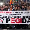 Pegida-Demonstranten sorgen mit ihren Aussagen zum Mord an Lübcke für Entsetzen. 