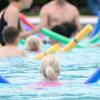 Weil die Schwimmbäder ihre Becken weniger beheizen wollen, müssen Kinder in kälterem Wasser schwimmen lernen. Die Deutsche Lebens-Rettungs-Gesellschaft befürchtet daher mehr Nichtschwimmer.