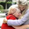 Vor 44 Jahren hat Regina Riedesser aus Augsburg am Lech ein Baby in einer Sporttasche gefunden. 44 Jahre später triff sie Zorica Strbac, der sie damals das Leben gerettet hat. 