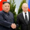 Russlands Präsident Wladimir Putin (r) und Nordkoreas Machthaber Kim Jong Un haben sich bereits im vergangenen Jahr getroffen.