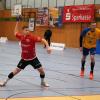 Spielertrainer Stefan Knittl und die Aichacher Handballer treffen am Sonntag auf Friedberg.