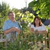 Christian und Manuela Ertl aus Ellerbach haben auf knapp 1000 Quadratmetern ein Gartenparadies angelegt. Das ganze Jahr hindurch blüht und summt es dort. Dass jedes Jahr etwas Neues dazu kommt, ist für die Eheleute selbstverständlich. 