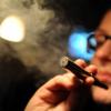 Beliebt und umstritten: Gesundheitsexperten warnen vor noch nicht näher erforschten Risiken der E-Zigarette.