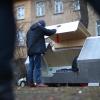 Auf dem Karlsplatz in Ulm steht seit Ende Dezember ein „Ulmer Nest“. Ein Behältnis, das Obdachlosen im Winter einen Wetterschutz bieten soll. Menschen, die in kein Übergangswohnheim gehen, die ansonsten im Freien schlafen und zu erfrieren drohen. 