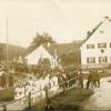 Dieses Foto wurde vermutlich im Altlandkreis Schwabmünchen aufgenommen. Anton Zott hat es in einem alten Fotoalbum entdeckt. Doch wo genau das Bild entstanden ist, weiß der Archivar nicht.