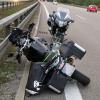 Ein Motorradfahrer ist bei einem Unfall auf der A7 bei Altenstadt leicht verletzt worden.