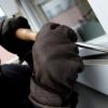 In Wehringen drang ein unbekannter Einbrecher in eine Mehrfamilienhaus ein. Foto: Silvio Wyszengrad