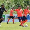 Hochzeit statt Fußballplatz: Benjamin Wahl (hier beim Stadtpokal im Spiel gegen die SG Reisensburg-Leinheim) wird dem FC Günzburg im Bezirksliga-Heimspiel fehlen.