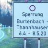 MIt diesen Hinweisschildern wird bereits seit einigen Tagen beim Keisverkehr an der B300 bei Thannhausen auf die Sperrung hingewiesen. 