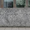 Am Landgericht Ingolstadt muss sich ein 49-jähriger Mann wegen Totschlags verantworten.
