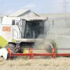 Obwohl das Wetter den Landwirten heuer arg zusetzte, haben die Mähdrescher für heuer so gut wie ausgedient. In den vergangenen Tagen wurde das Getreide bis spät in die Nächte hinein geerntet, sodass im Landkreis Neuburg-Schrobenhausen bereits 90 Prozent der Getreidefelder abgeerntet sind. 