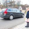 Die Staatsstraße 2212 durch Hohenaltheim soll sicherer werden – nicht nur für Kinder: Jeder zweite Einwohner unterschrieb den Antrag der Elterninitiative.  