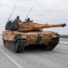 Umstrittener Exportartikel im Einsatz in Nordsyrien: ein Kampfpanzer Leopard 2A4 der Firma Krauss-Maffei Wegmann.