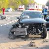 Mit diesem Auto rammte eine 18-Jährige am Sonntag auf der B2 nahe Monheim einen anderen Pkw. Bei dem Unfall gab es vier Verletzte.  