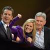 Helene Fischer (m.) neben Harrison Ford (r) und Moderator Markus Lanz.