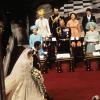Am 29. Juli 1981 heiratete Thronfolger Prinz Charles Diana Frances Spencer. Elfeinhalb Jahre später trennten sie sich wieder – zum Ärger der Queen (hier in Blau).