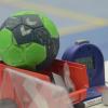 Utensilien wie Ball, Kiste oder Uhr werden im Handball für die nächsten Wochen nicht mehr gebraucht, der Spielbetrieb ruht.  	 	