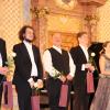 Komponist und Musiker Tom Lier (links) mit (von links) Stephane Bölingen, Jürgen Lechner, Tom Amir, Ylva Stenberg und Lea Hänsel. 	 	