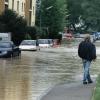 Es war die größte Katastrophe der Nachkriegszeit in Augsburg: An Pfingsten 1999 überflutete ein Hochwasser Teile der Stadt und der Region. Die dramatischen Bilder.