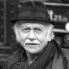 Tilo Prückner ist im Alter von 79 Jahren in Berlin gestorben. Der Schauspieler mit Vorliebe für Außenseiterrollen war bis zuletzt viel beschäftigt.