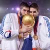 Nikola und Luka Karabatic feiern hier den Handball-Weltmeister-Titel im Jahr 2017.