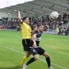 Alles unter Kontrolle. Oktay Yavuz (links) und der TSV Gersthofen setzten sich vor stattlicher Kulisse im Landkreisderby mit 3:1 gegen den TSV Meitingen (links Alexander Heider) durch. Foto: Karin Tautz