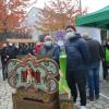 Schausteller Rudi Böhm spielte zur Eröffnung des Herbstmarktes in Illertissen auf der 90 Jahre alten Drehorgel. 