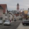 Im Zuge der Straßensanierung der Krumbacher Karl-Mantel-Straße wurden einige Parkplätze verlagert. Insgesamt seien es aber laut Stadt gegenüber vorher mehr Parkplätze geworden. 