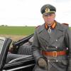 Ulrich Tukur als Erwin Rommel bei den Dreharbeiten zum Film «Rommel». Foto: Franziska Kraufmann dpa