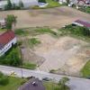 Ein typischer Fall für viele Gemeinden in der Region ist Horgauergreut: Auf aufgelassenen Bauernhofflächen mitten im Ort sind jetzt Wohnblocks geplant.