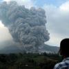 Der Ausbruch des Vulkan Sinabung im Norden Sumatras setzt einem nahe gelegenen Touristenort mächtig zu. 