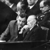 Konrad Adenauer war nach dem Krieg 14 Jahre lang deutsche Kanzler. Er führte sein Land zu politischer Stabilität und zum wirtschaftlichen Aufschwung.