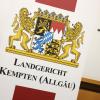 Das Landgericht Kempten wird sich nun mit Vorwürfen gegen einen ehemaligen Vorsitzenden des Tierschutzvereins Kaufbeuren befassen. 