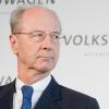 VW-Aufsichtsratschef Hans Dieter Pötsch sieht die Beschlüsse des jüngsten "Autogipfels" als entscheidenden Beitrag, um die Branche im harten Strukturwandel zu unterstützen.
