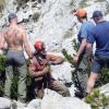 Noch laufen die Vorbereitungen für die Rettungsaktion: In 1000 Metern Tiefe liegt in der Riesending-Schachthöhle bei Berchtesgaden schwer verletzt ein renommierter Höhlenforscher aus Stuttgart. 