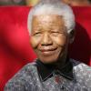 Noch nie bangten die Südafrikaner so sehr um Nelson Mandela wie dieses Jahr. Nun ist er nach langer Krankheit gestorben.