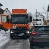 In einigen Straßen im Landkreis gibt es wegen des Schnees für die Müllabfuhr derzeit kein Durchkommen. 	