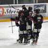 Den ersten Sieg der Saison konnten die Königsbrunner Eishockey-Cracks gegen Schweinfurt bejubeln.

Eishockey EHC Königsbrunn Schwarze Trikots