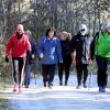 Beim Nordic Walking motivierte Renate Dumreicher Anita Schneider, Andrea Vogg, Claudia Stör und Stefan Vogg.
