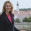 Die amtierende Zweite Bürgermeisterin Doris Baumgartl (UBV) bewirbt sich um das Amt des Oberbürgermeisters.