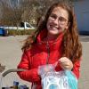 Jugendrätin Anna-Lena Vöhringer zählt zu den Helfern, die ehrenamtlich Einkäufe für hilfsbedürftige Bürger erledigen. 	