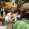 Erzbischof Dr. Georg Gänswein, Präfekt des Päpstlichen Hauses und einer der beiden Privatsekretäre Benedikts XVI. hielt an Maria Himmelfahrt, 15. August 2014, das Pontifikalamt mit anschließender Lichterprozession im Wallfahrtsort Maria Vesperbild nahe Ziemetshausen.