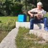 Konzert am Wasser: Zum Abschluss des Sommers performt Marco Ramadani den Song „St. Tropez am Baggersee“ noch einmal live.