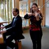 Veronika Dorn und Wolfgang Kraemer überzeugten in der Grundschule Nord mit ihrem Konzert.