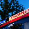 In Unterbergen fing ein BMW Feuer.