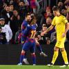 Zwischen Dortmunds geschlagenem Torhüter Roman Bürki (l) und Julian Weigl (r) feiert Lionel Messi (M) seinen Treffer zum 2:0 für den FC Barcelona mit Antoine Griezmann.
