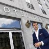 „Haben entschieden, mit einem neuen Namen dem gesellschaftlichen Wandel Genüge zu tun“: Theodor Gandenheimer ist Geschäftsführer des Hotels „Drei Mohren“ in Augsburg, das sich nun in „Maximilian’s Hotel“ umbenennt.