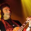 Steve Hackett lässt im Circus Krone die alte Genesis-Herrlichkeit wieder aufleben.